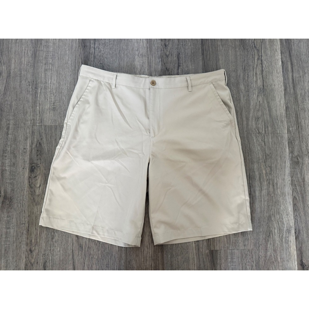 IZOD Golf Classic Mens Tan Khaki Performance Shorts Size 40 Flat Front Stretch